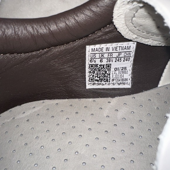 JQ5104 Adidas NWT Samba 62 Cloud White Core Black men’s Size 6.5 women’s 7.5 - Picture 9 of 10